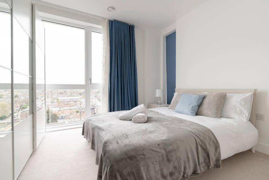 Leilighet Lovely En-suite Flat With Balcony And Parking. *