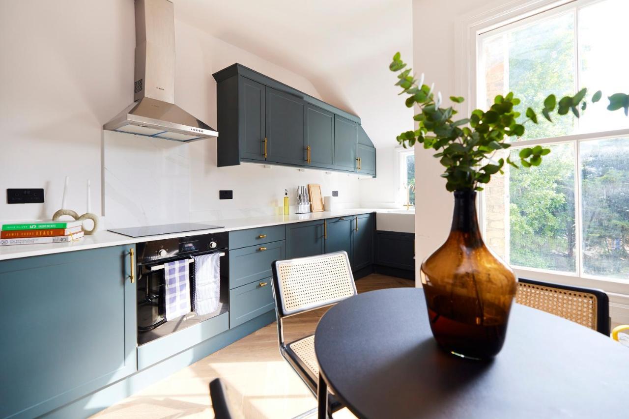 The Elmfield Road Wonder - Dazzling 2bdr Flat * Londres