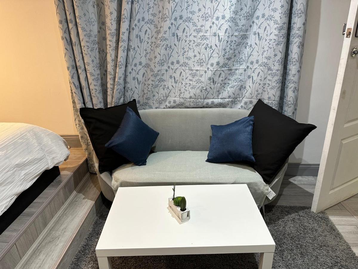 Guest&rest 1 *