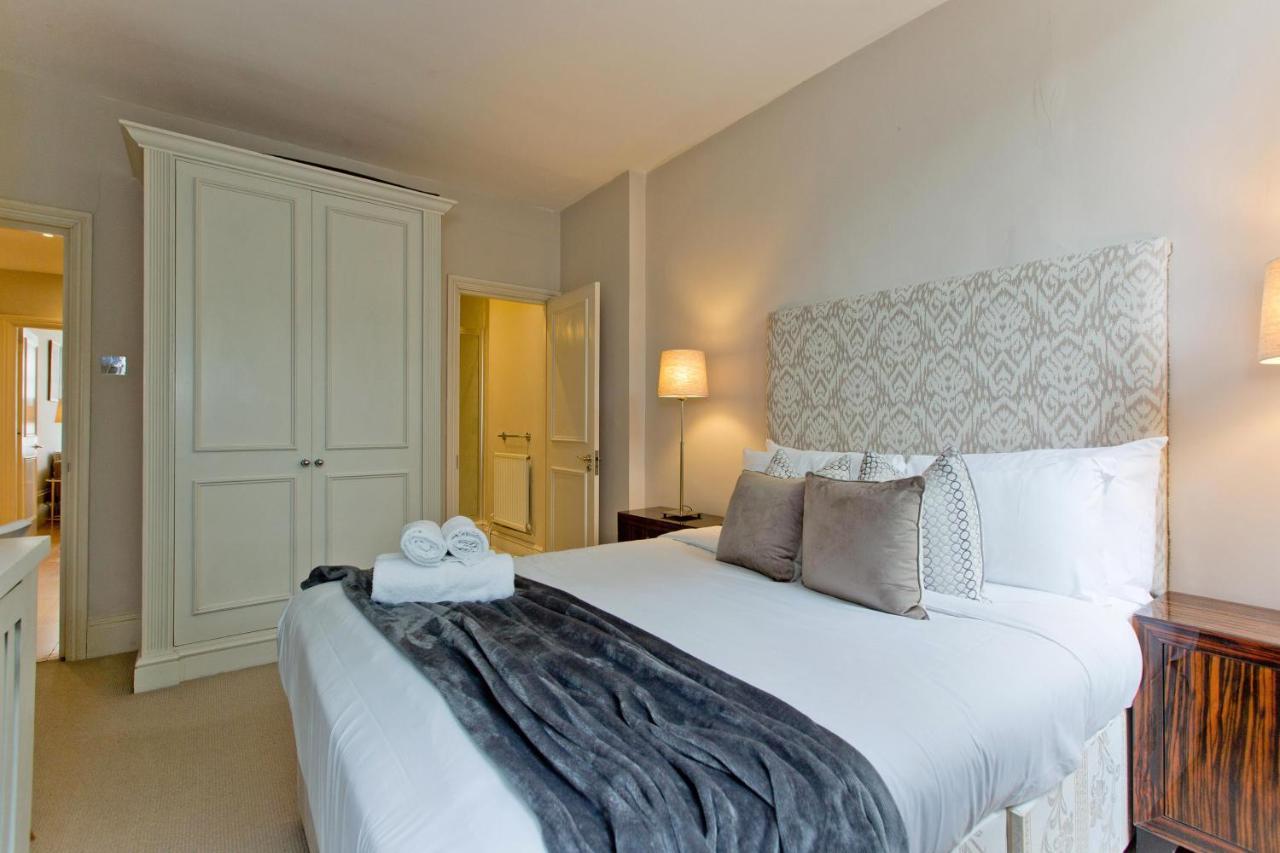 Beautiful Flat In Earls Court - *