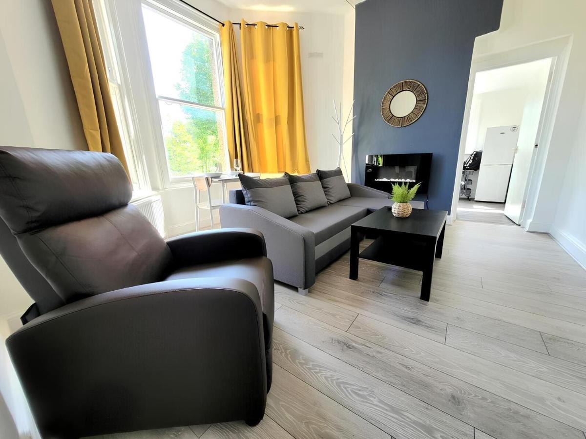Appartement Contemporary 2 Bedroom *
