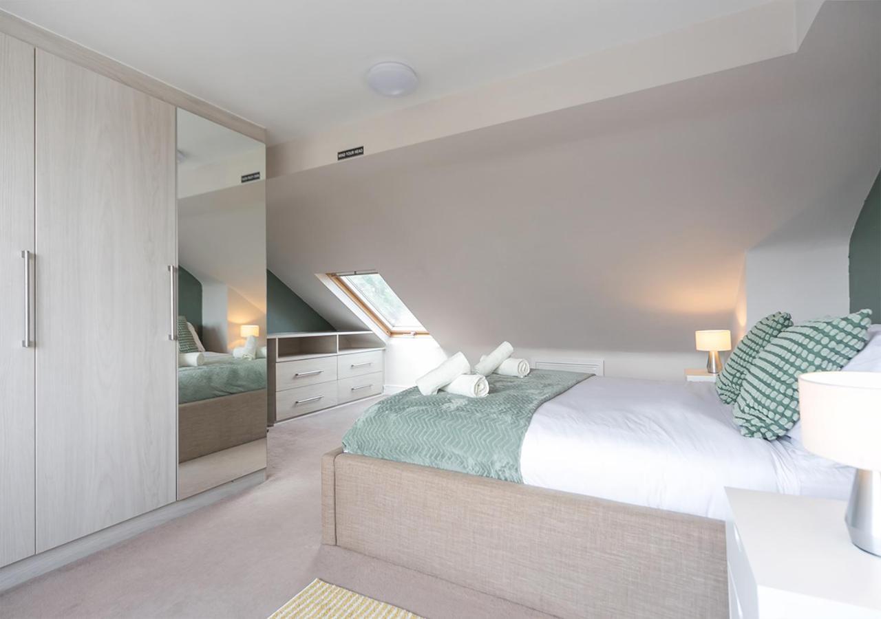 Luxury Chiswick 2 Bed Victorian Flat Apartment *