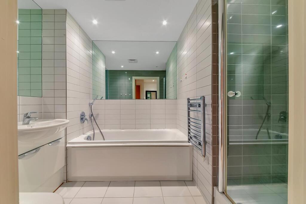 Cozycomfy Luxury * London