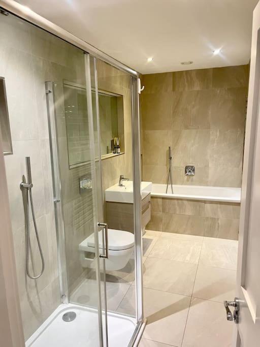 2bed2bath Marylebone Apartment London