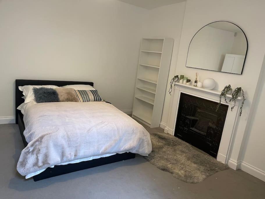 2bed2bath Marylebone Apartment London