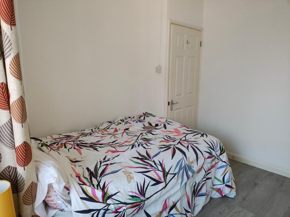 Please Cancel Your Bookings Privat overnatting London