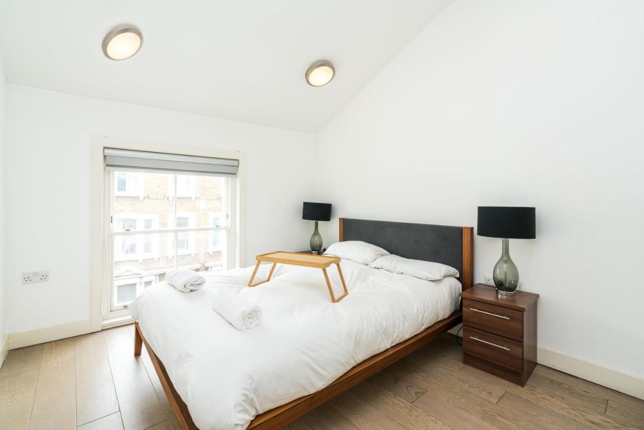 Cozy 2 Bedroom / Earls Court / Balcony Apartment *