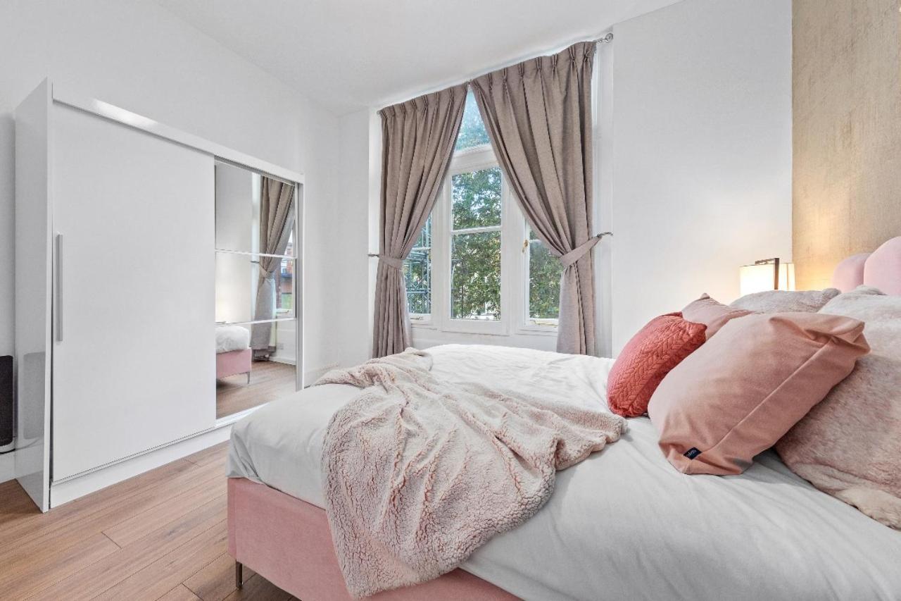 Majestic 2 Bedroom In Knightsbridge Hydepark Kb70 Londen