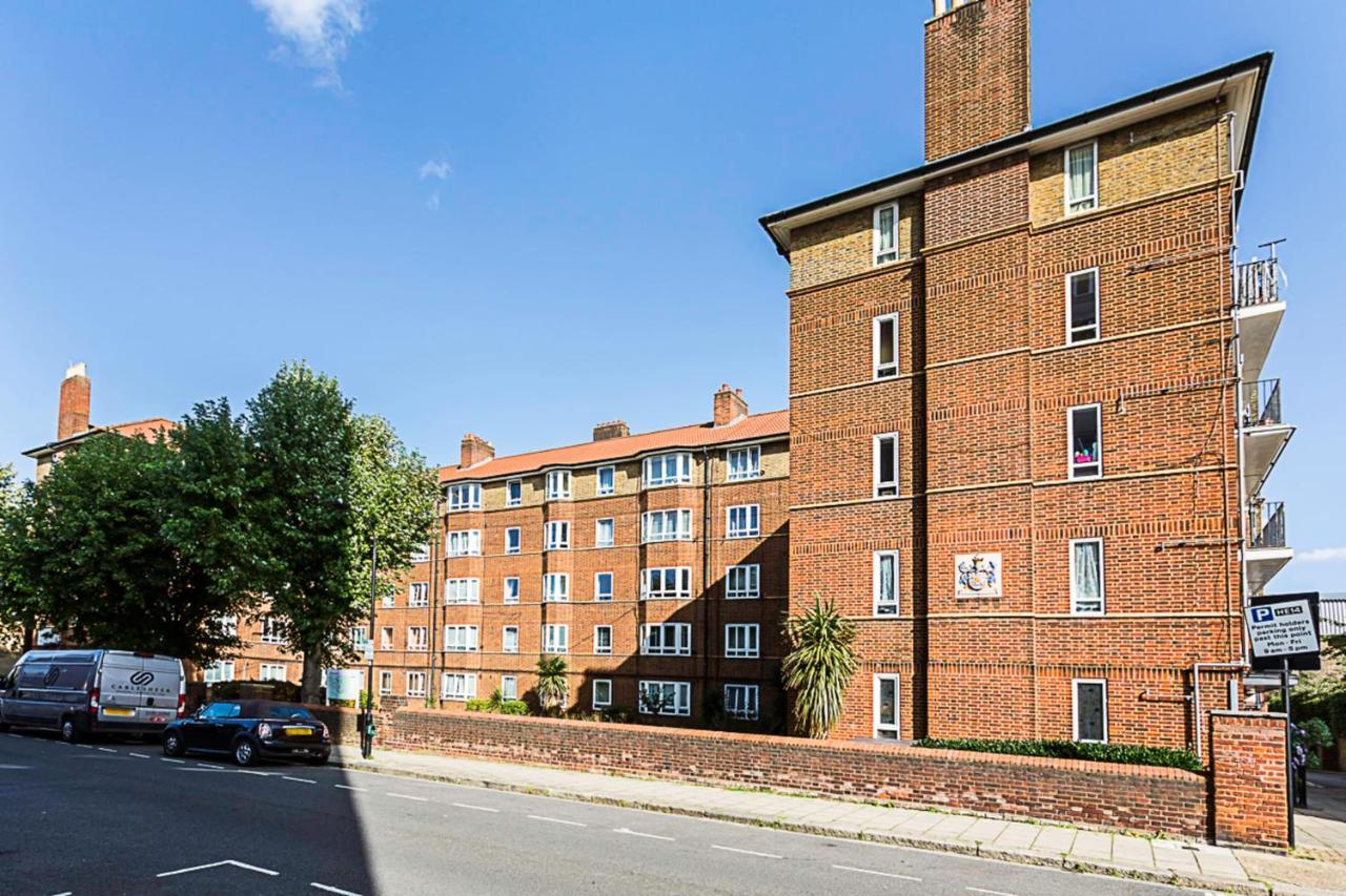 Chic High Spec Near London