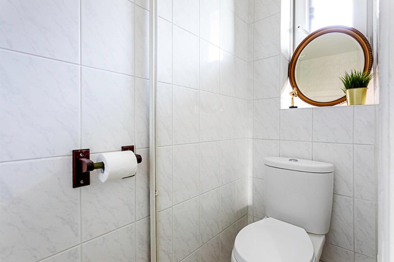 Chic High Spec Near Apartment London