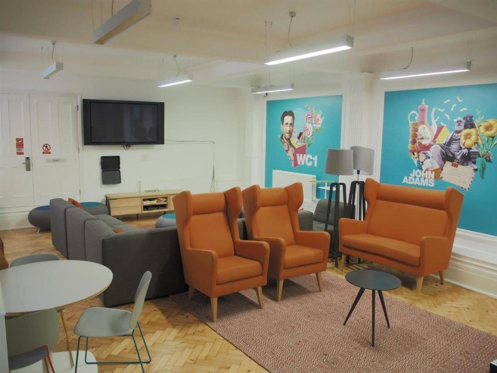 Apartamento John Adams Hall