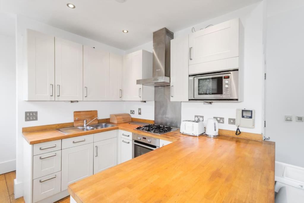 2 Bed Private Townhouse Mews, King's Cross Leilighet *