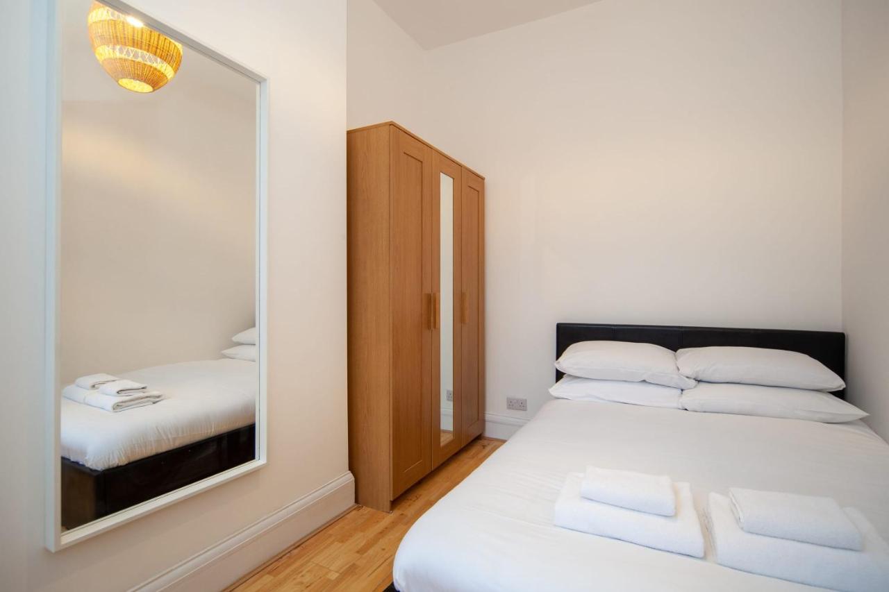Comfortable 2 Bedroom In Tooting Apartamento *
