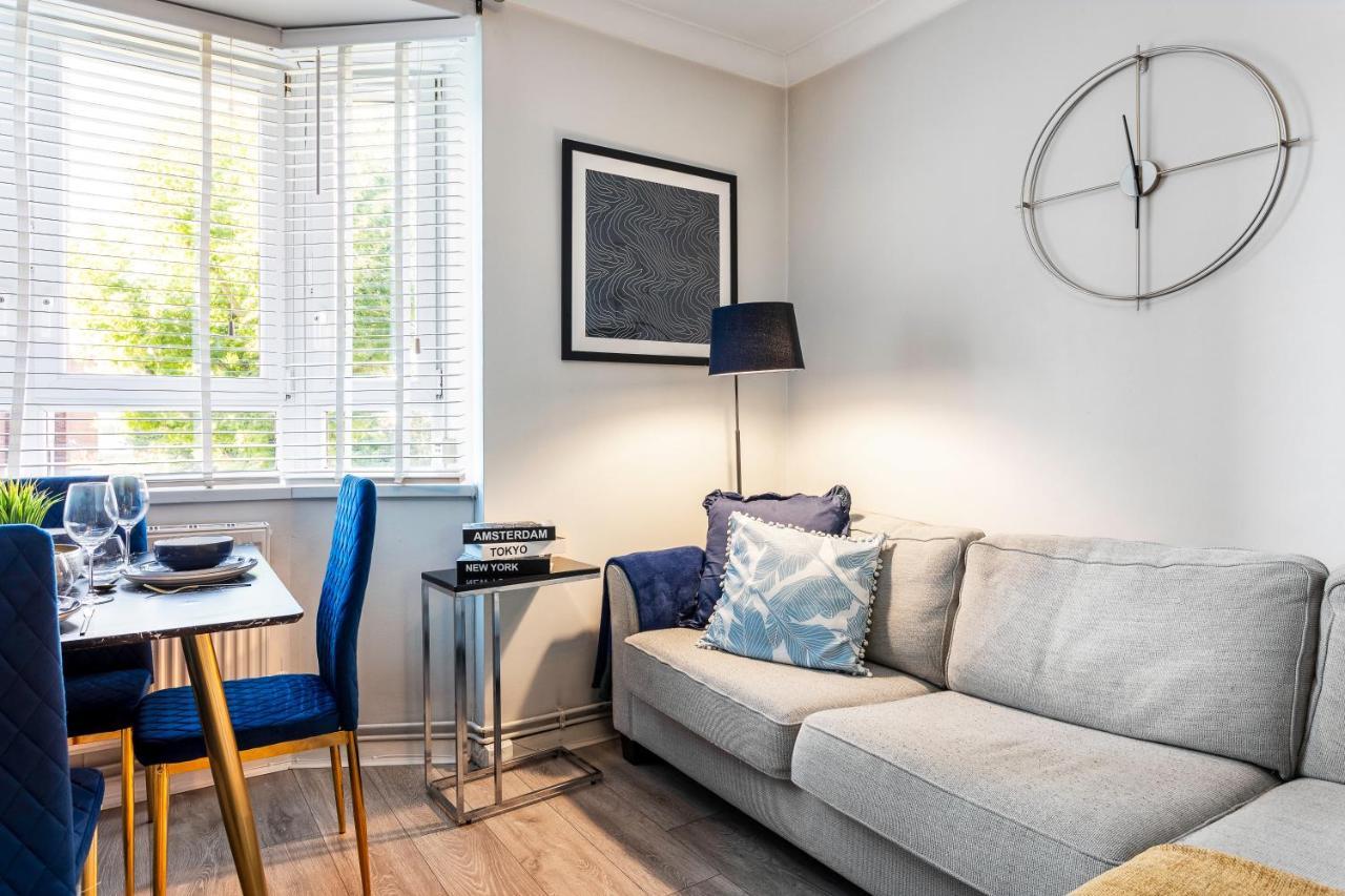 West Kensington Balcony Flat Beside Queens Club * Londres