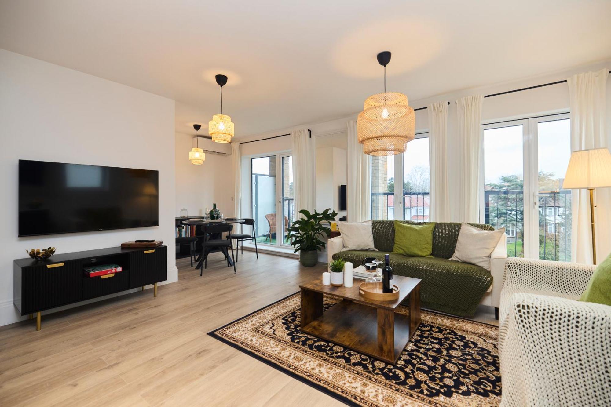 The Wembley Park Arms - Modern 2bdr Flat With Parking + Balcony Apartment London