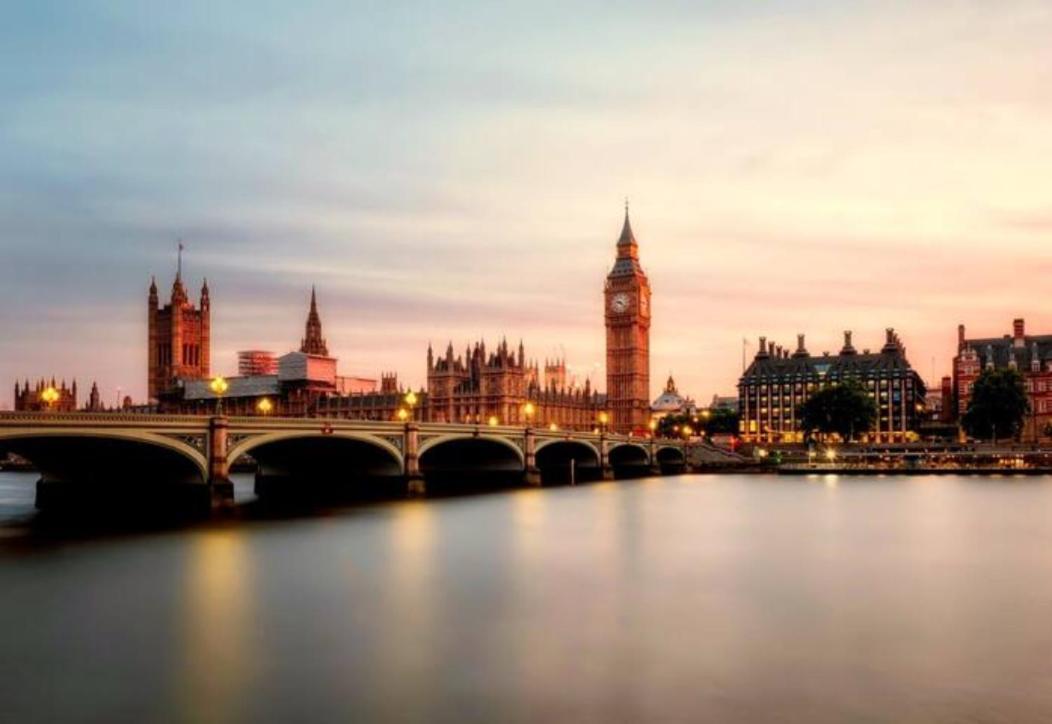 Aplacetostay Apartment, Zone 1 Wate * Londen
