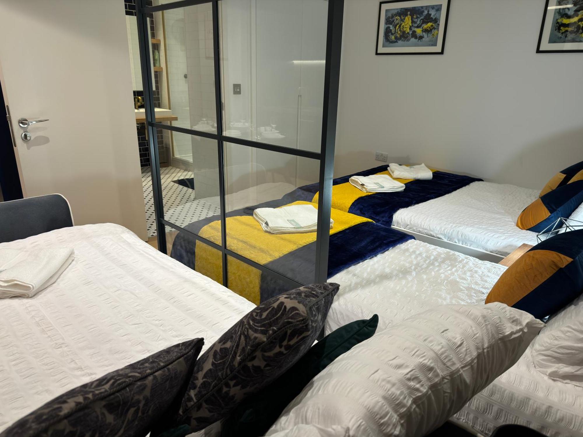 Amazing Cosy Apartment, Next To O2 Arena And Close To Excel, Secure Parking Appartement Londen