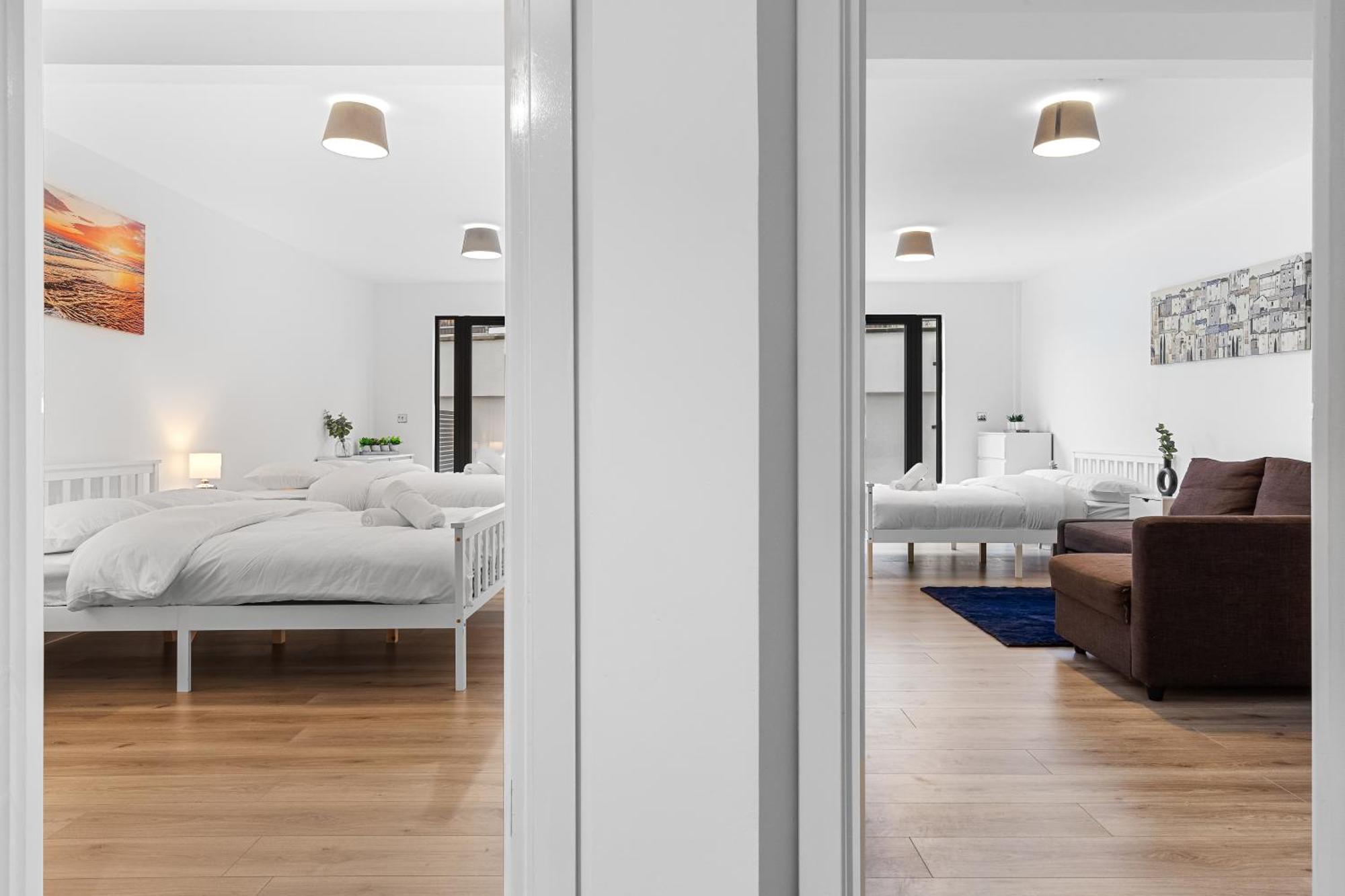 Apartment Three Bedroom In Heart Of Mr4