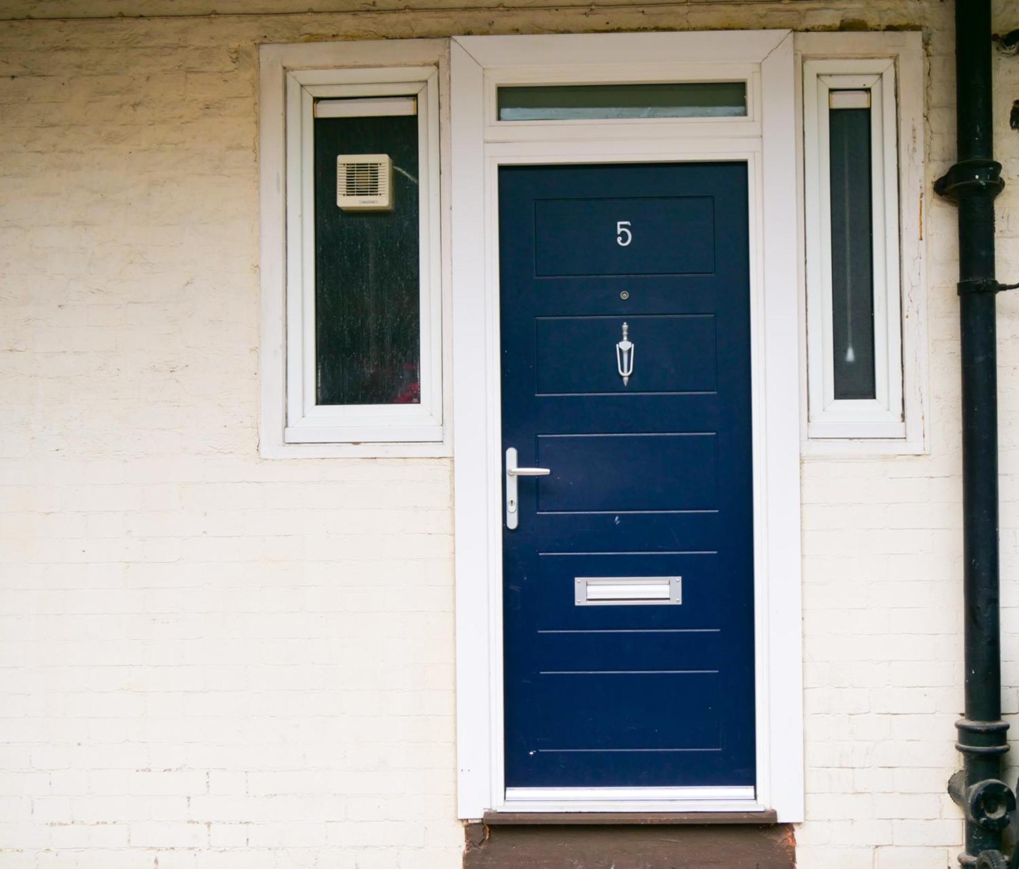 Ground Floor Flat Free Parking Apartment