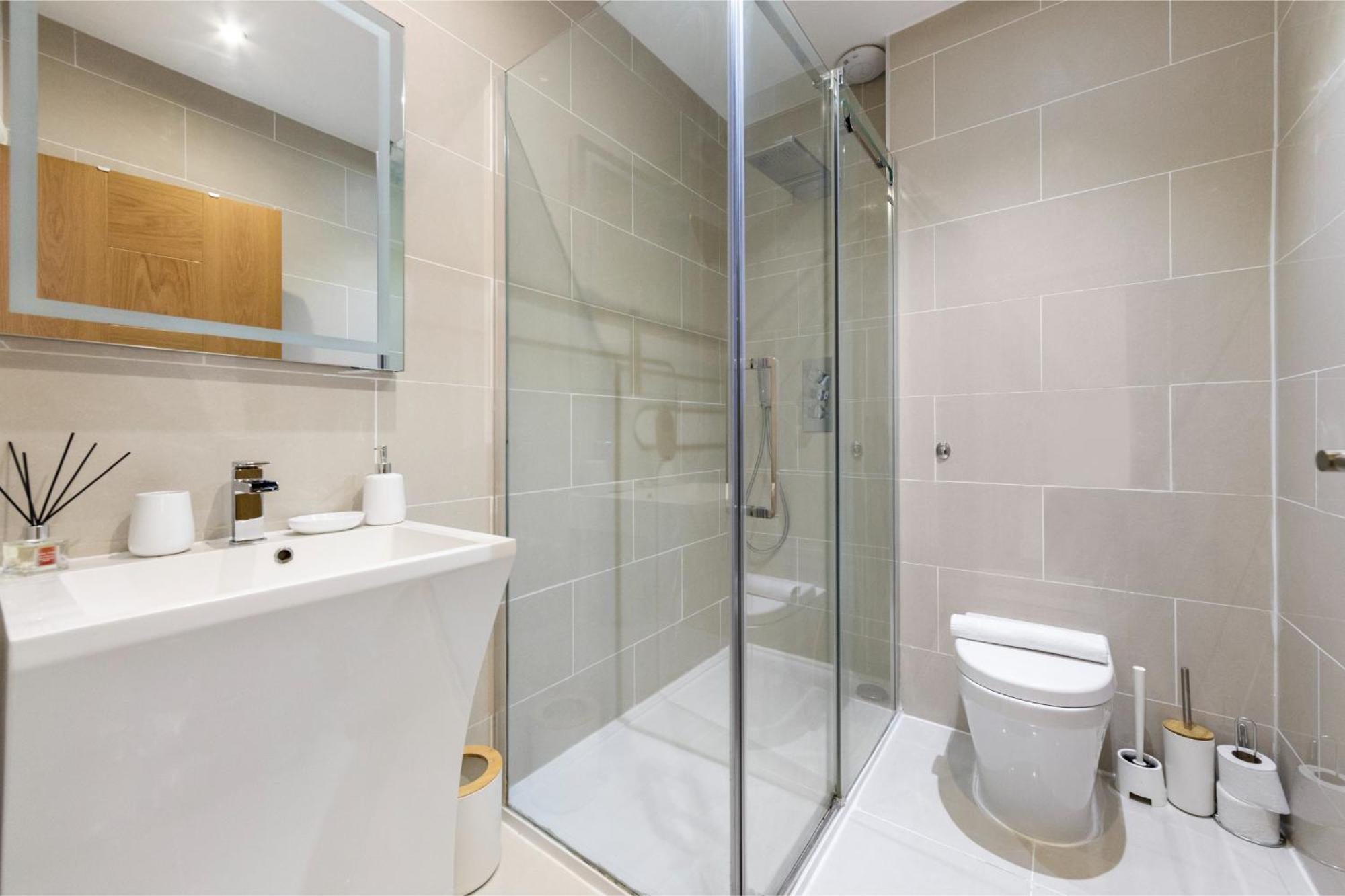 Apartamento Tranquil Flat With Outdoor Space - Prime Location! Londres