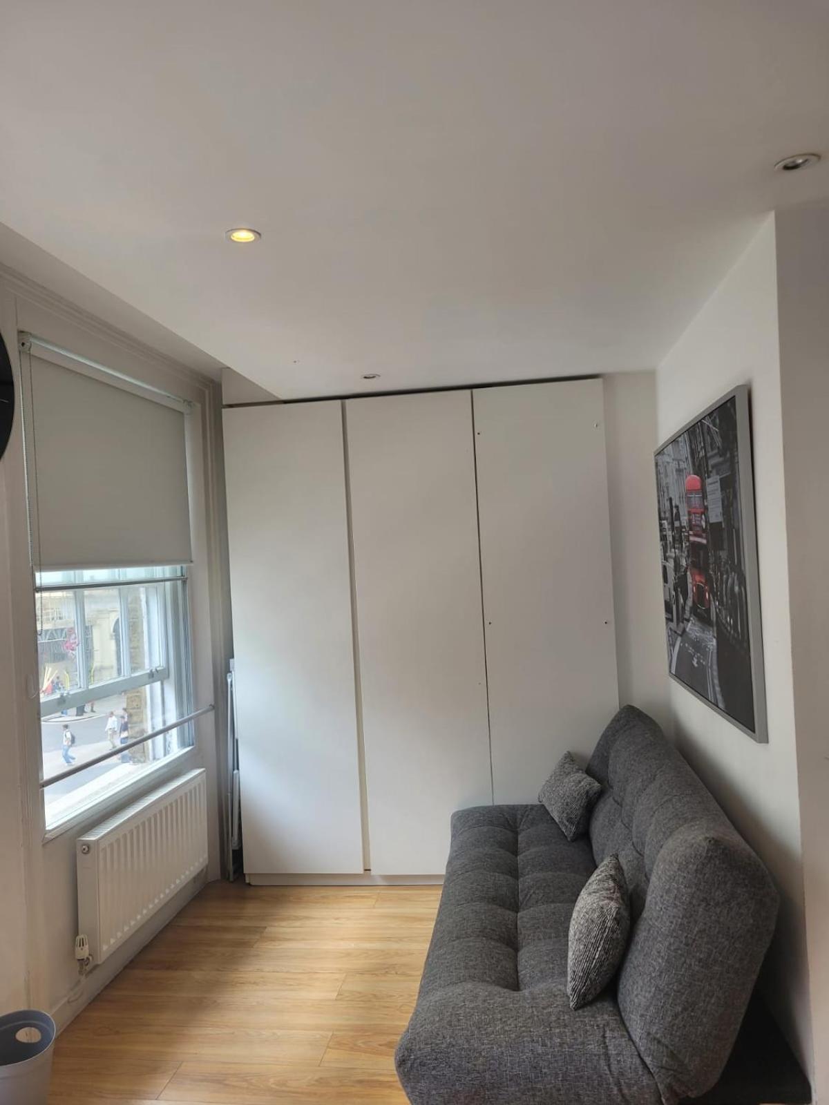 Apartment 3 Bedroom In Central Sleep 10 Hy2 London
