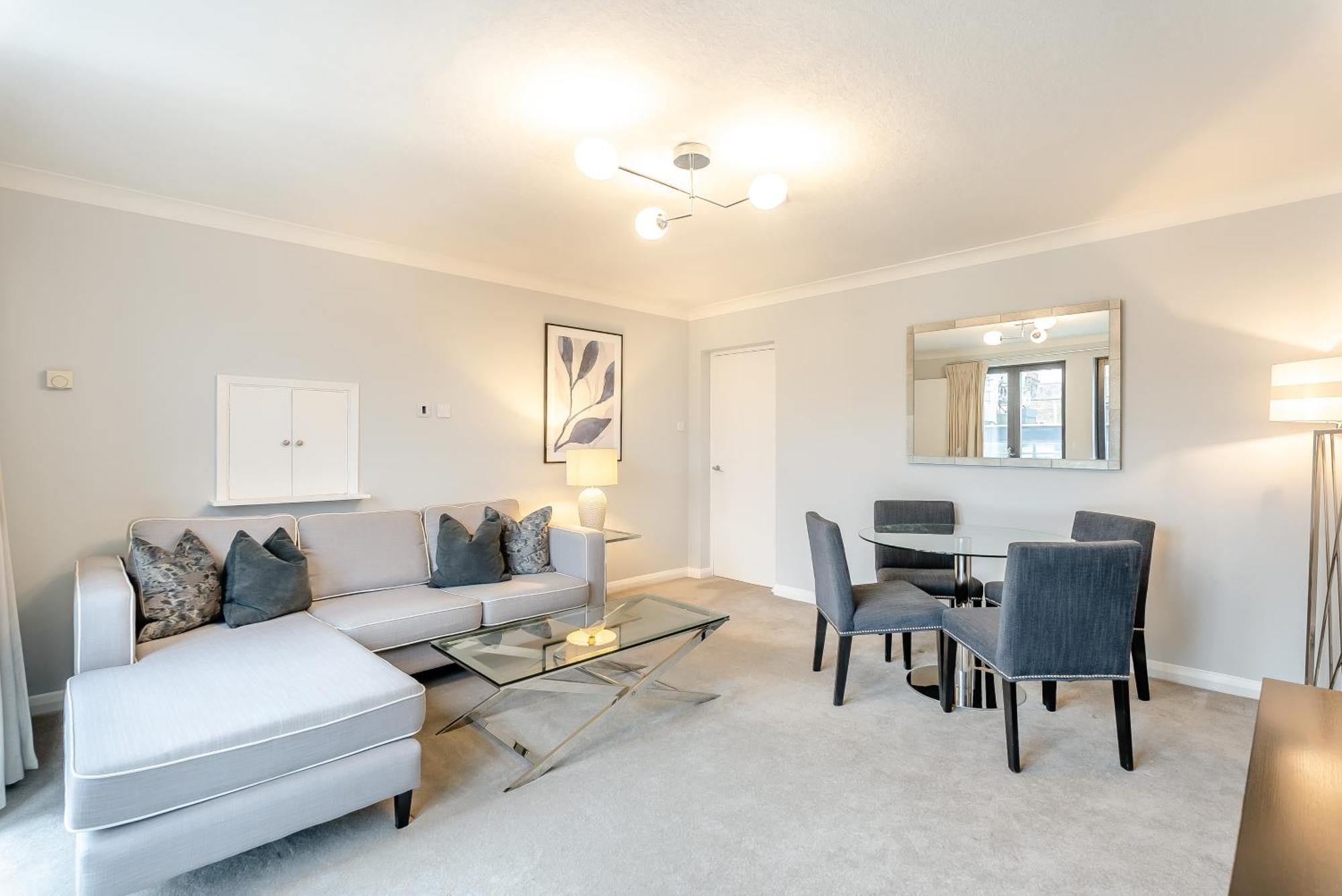 Apartment Pond Place *