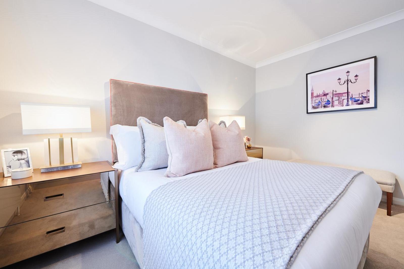 Pond Place London