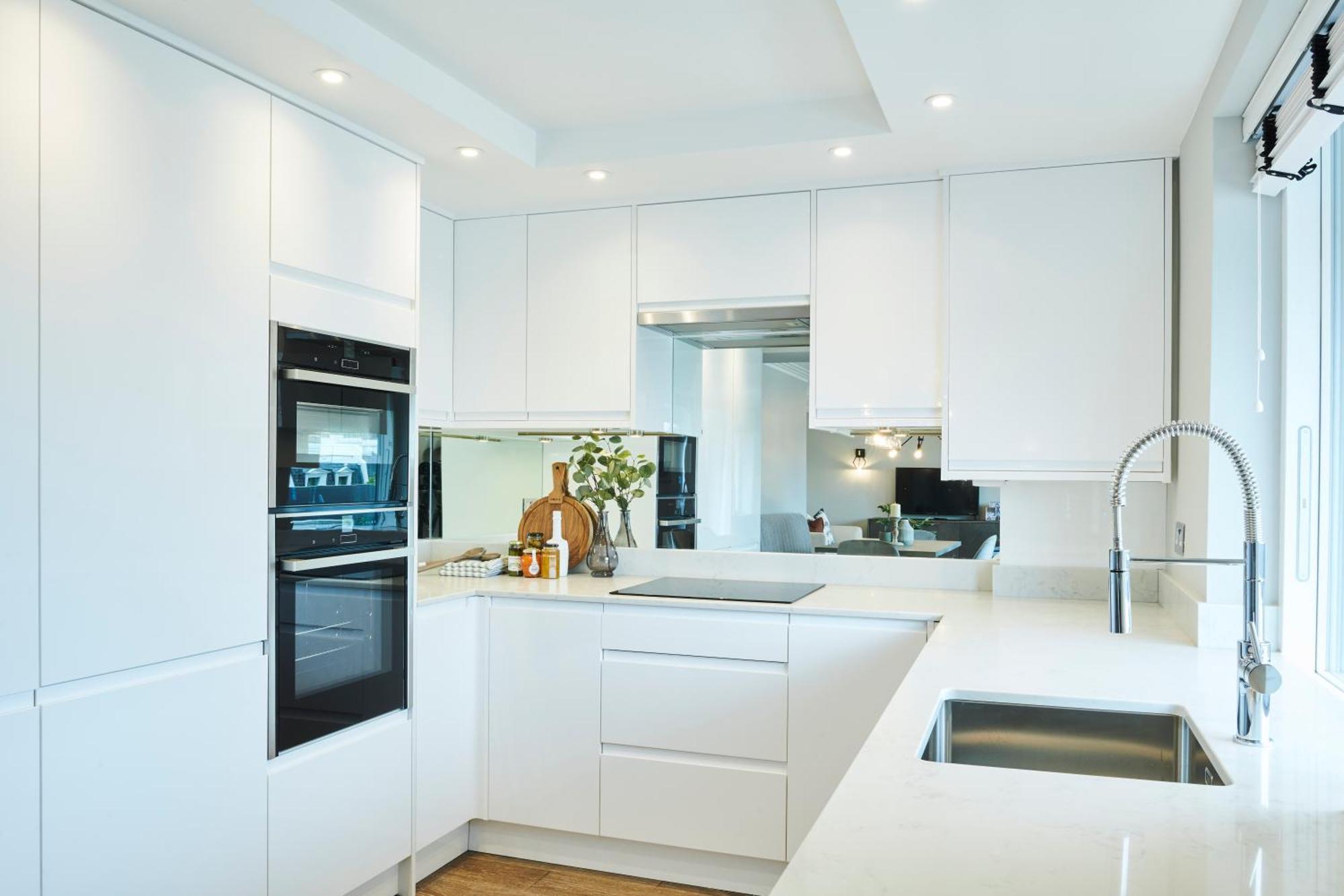 Pond Place Apartment