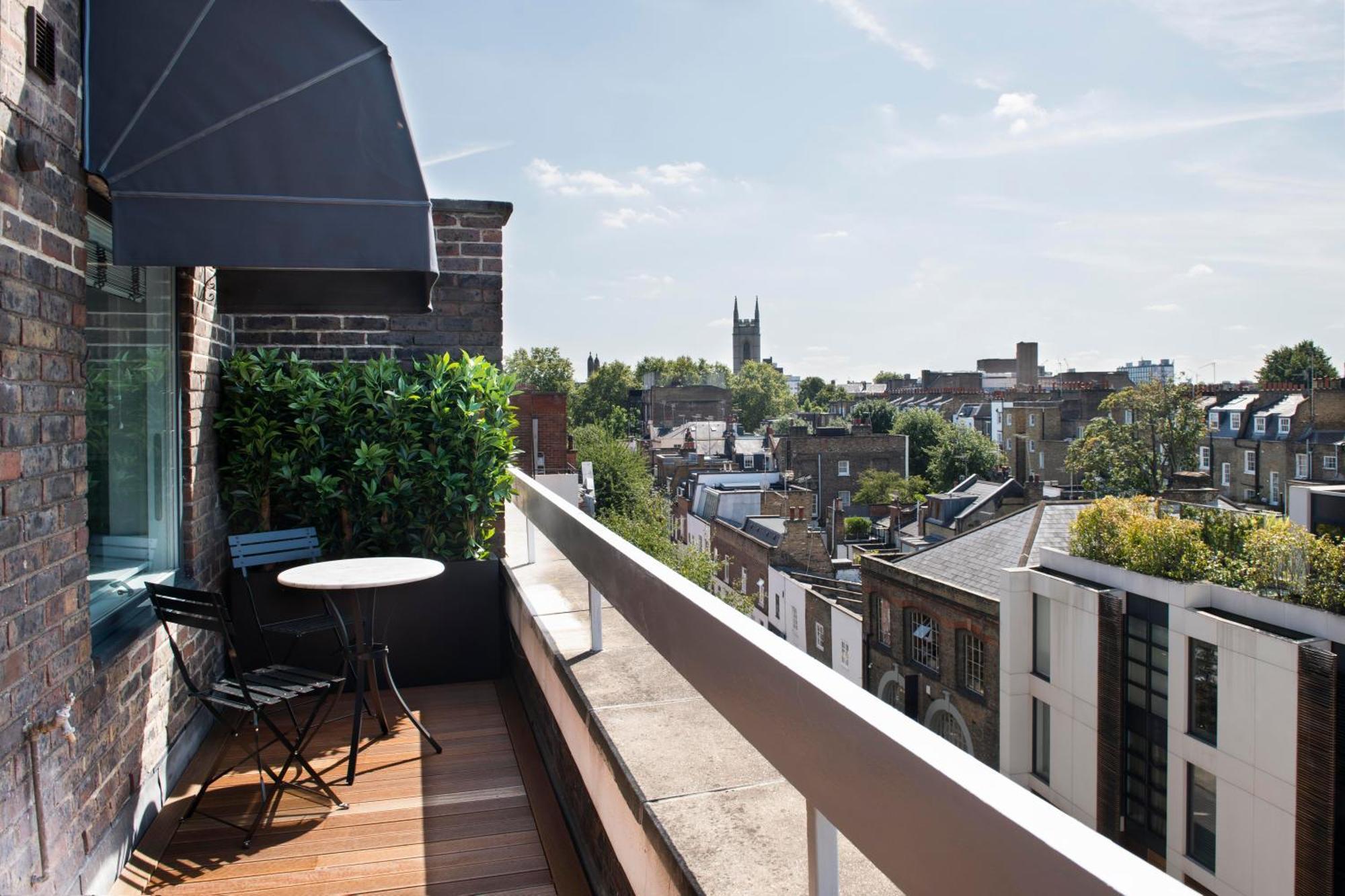 Pond Place London