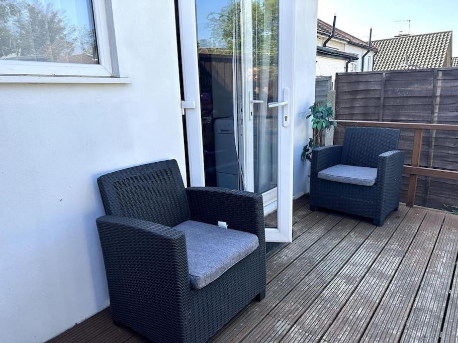 Ferienhaus Spacious Holiday Near Tube Station - By Starlet