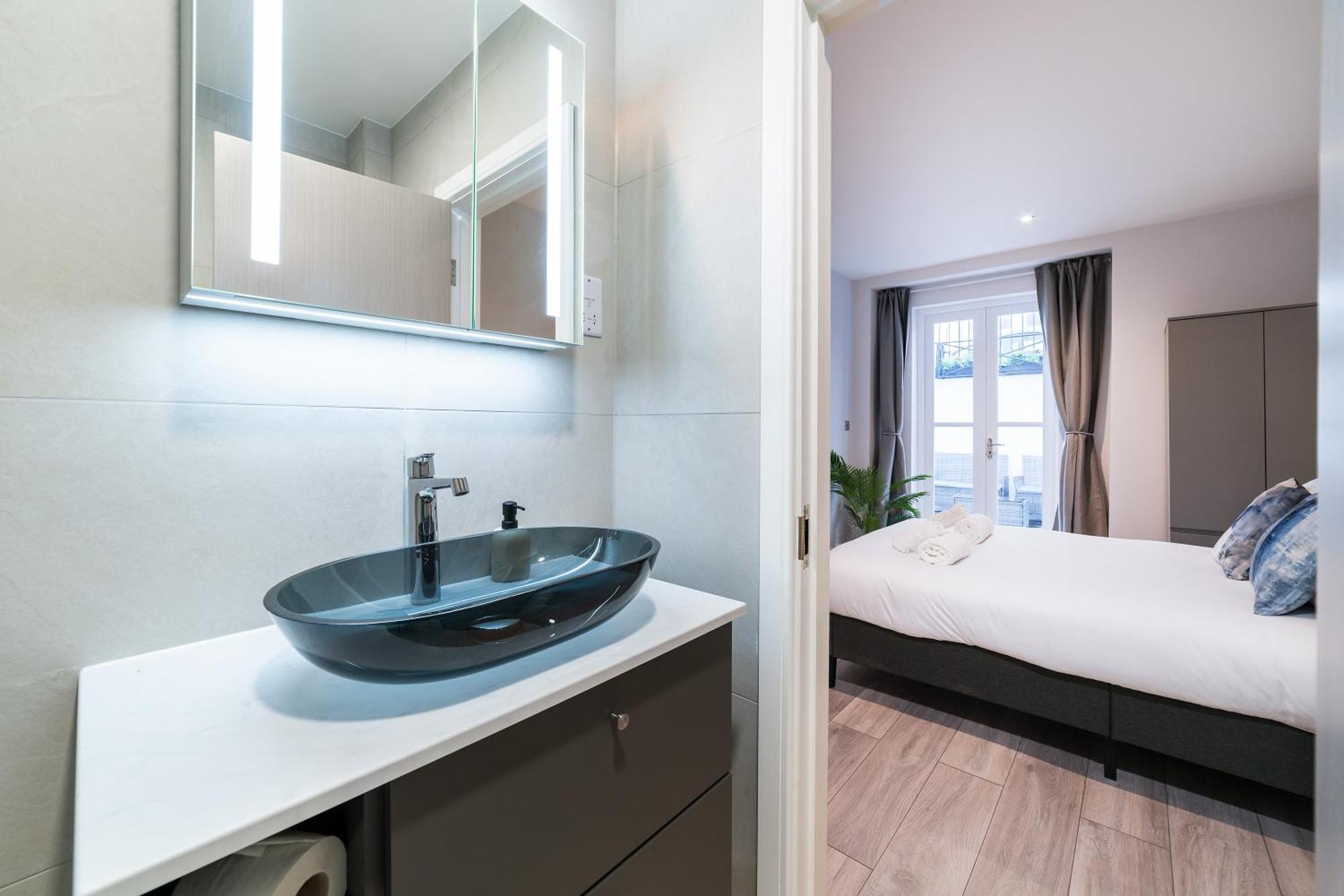 Gloucester Terrace Gem London
