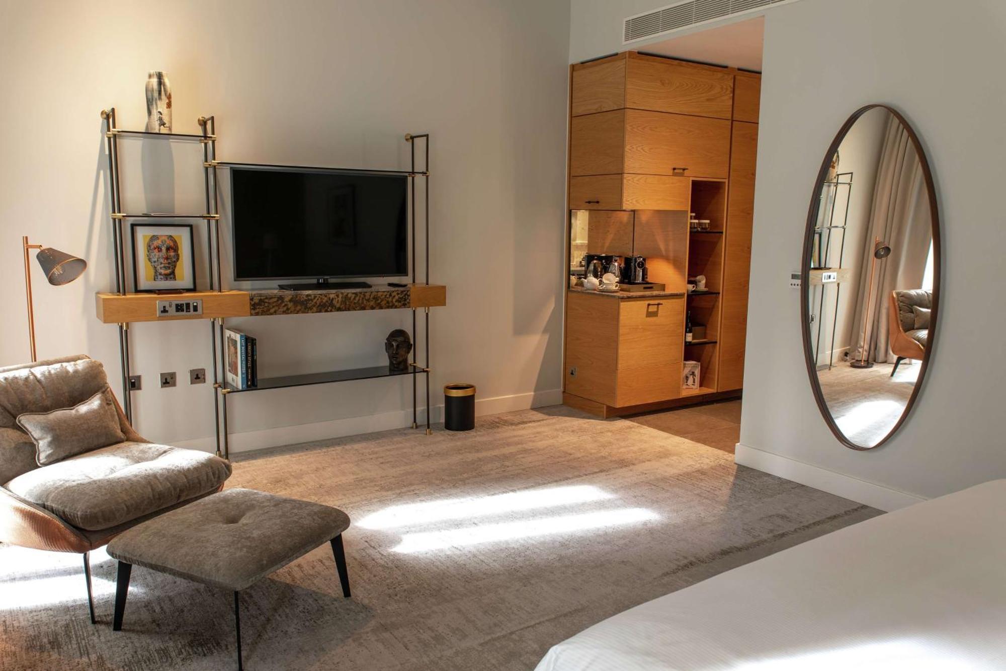 Hotell Lincoln Plaza London, Curio Collection By Hilton London
