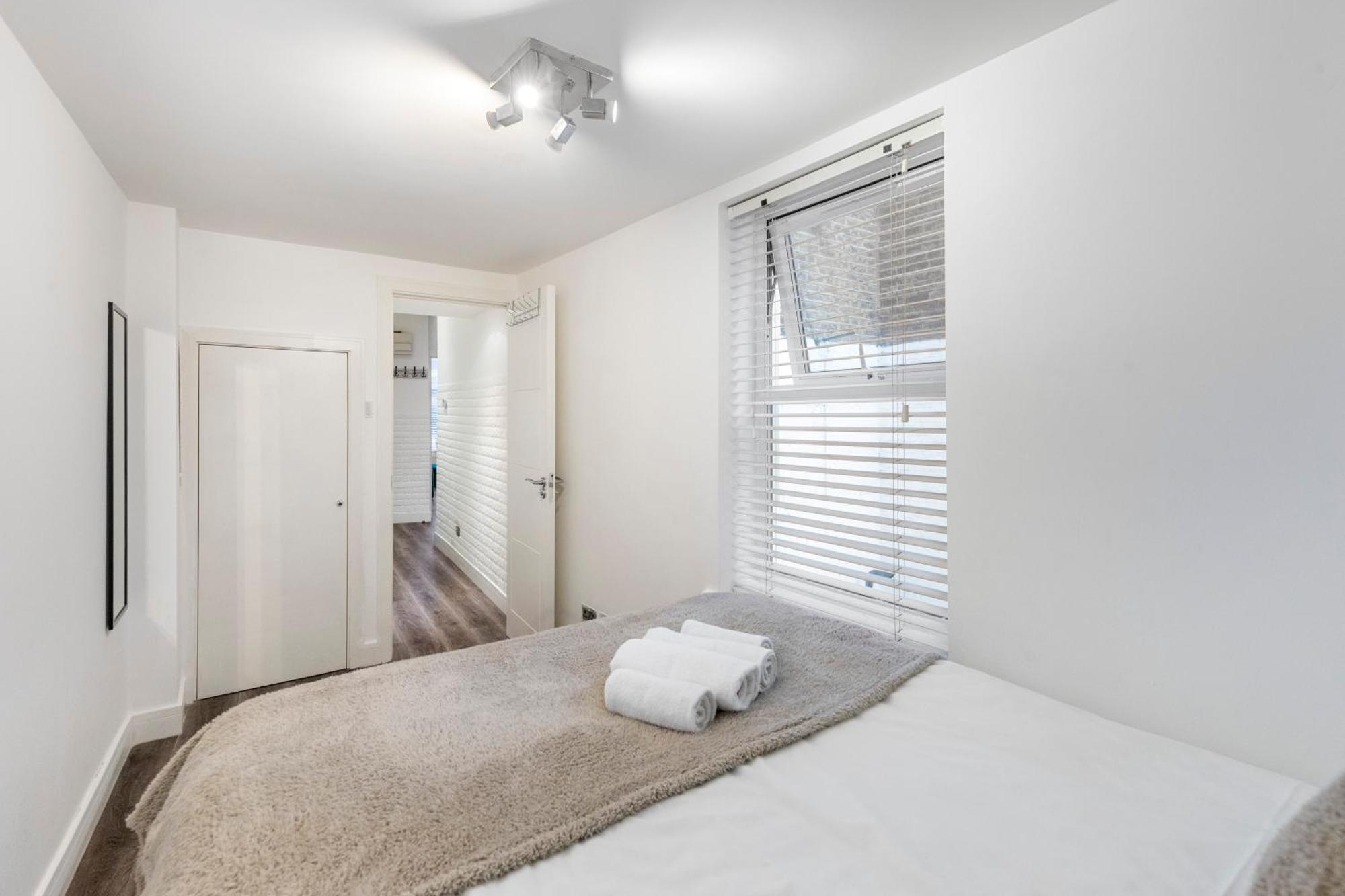 Notting Hill Retreat 2 Bedroom Apartment London