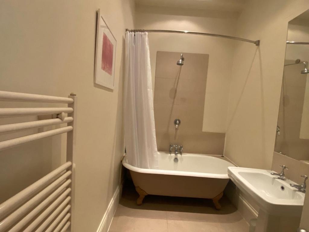 Beautiful Hyde Park Flat Apartment London