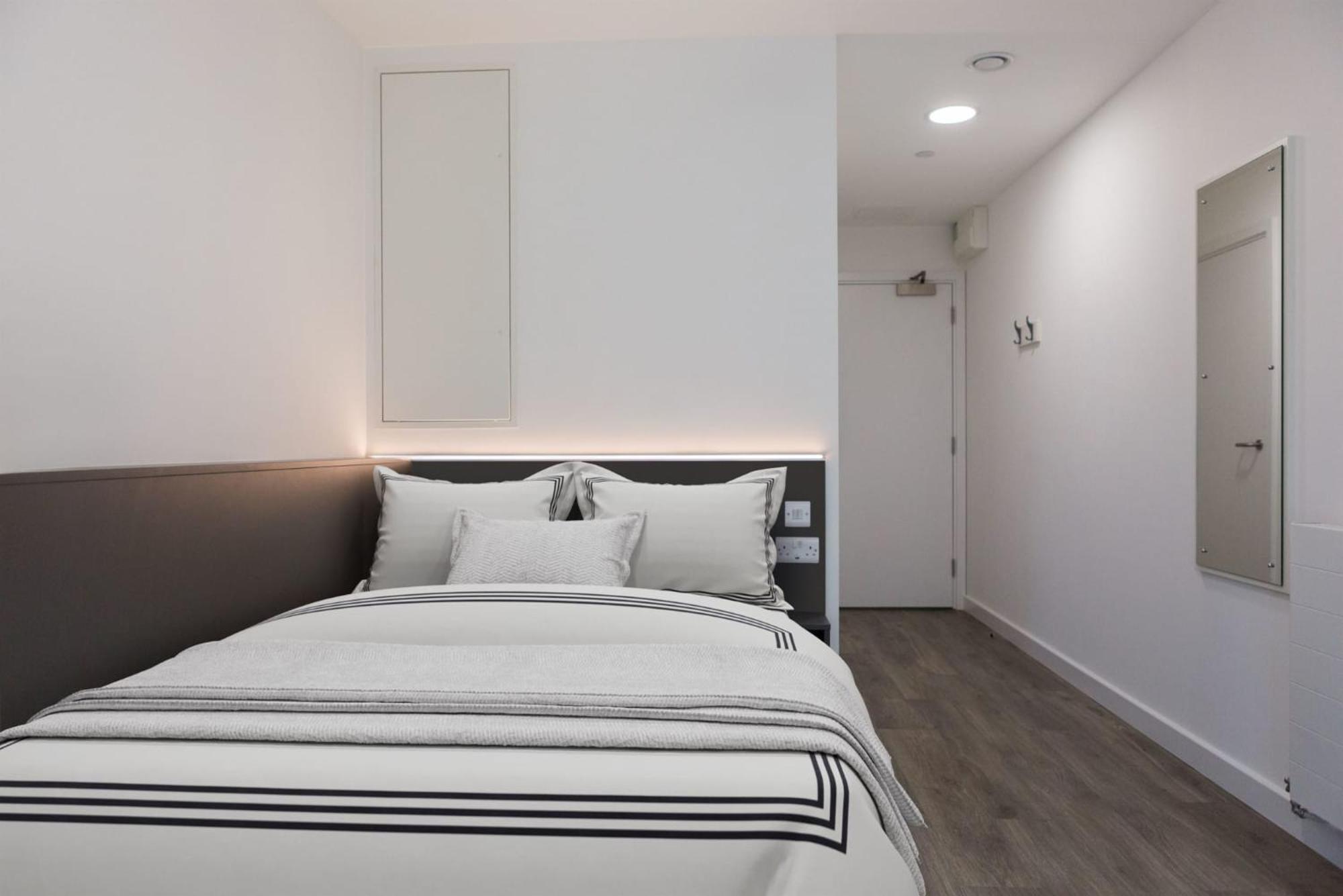 For Students Only Chic And Ensuites At Chapter Highbury Ii In Apartment *