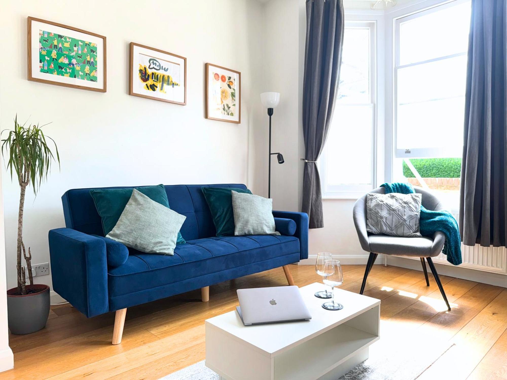 Charming Victorian Retreat In West Hampstead Apartment