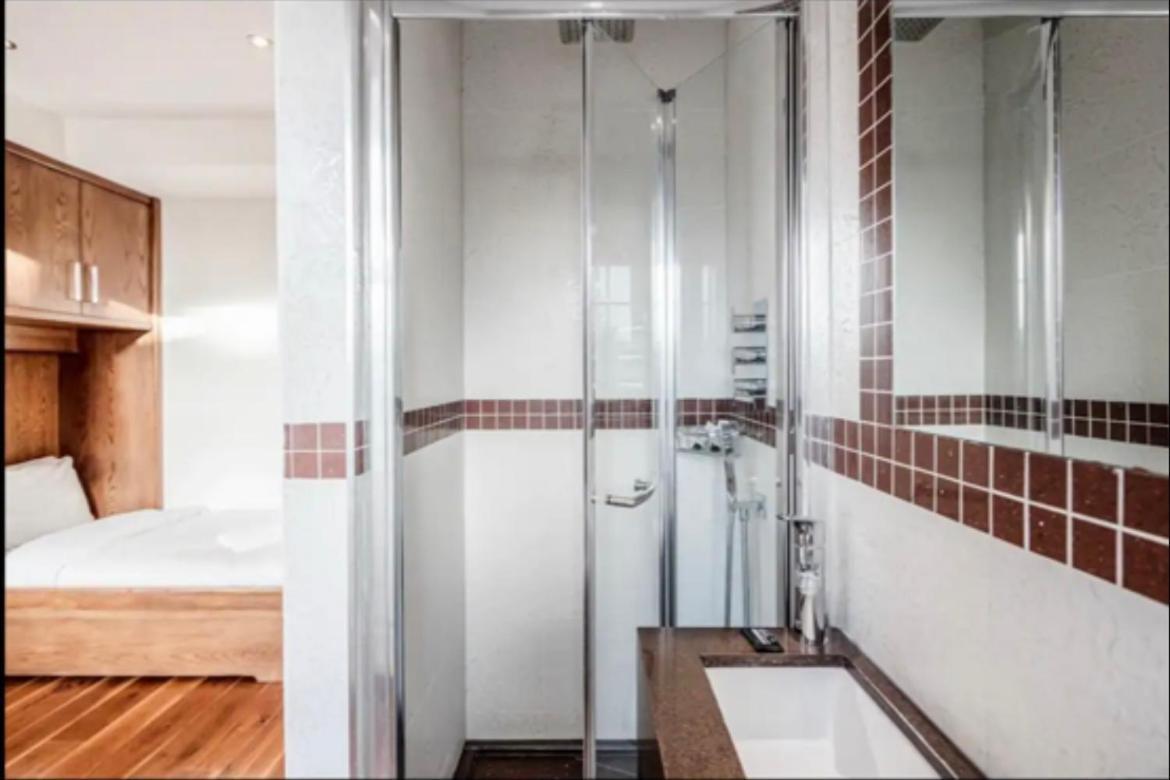 Luxe - Hyde Park - 2bed 3bath A/c + Lift Apartamento *