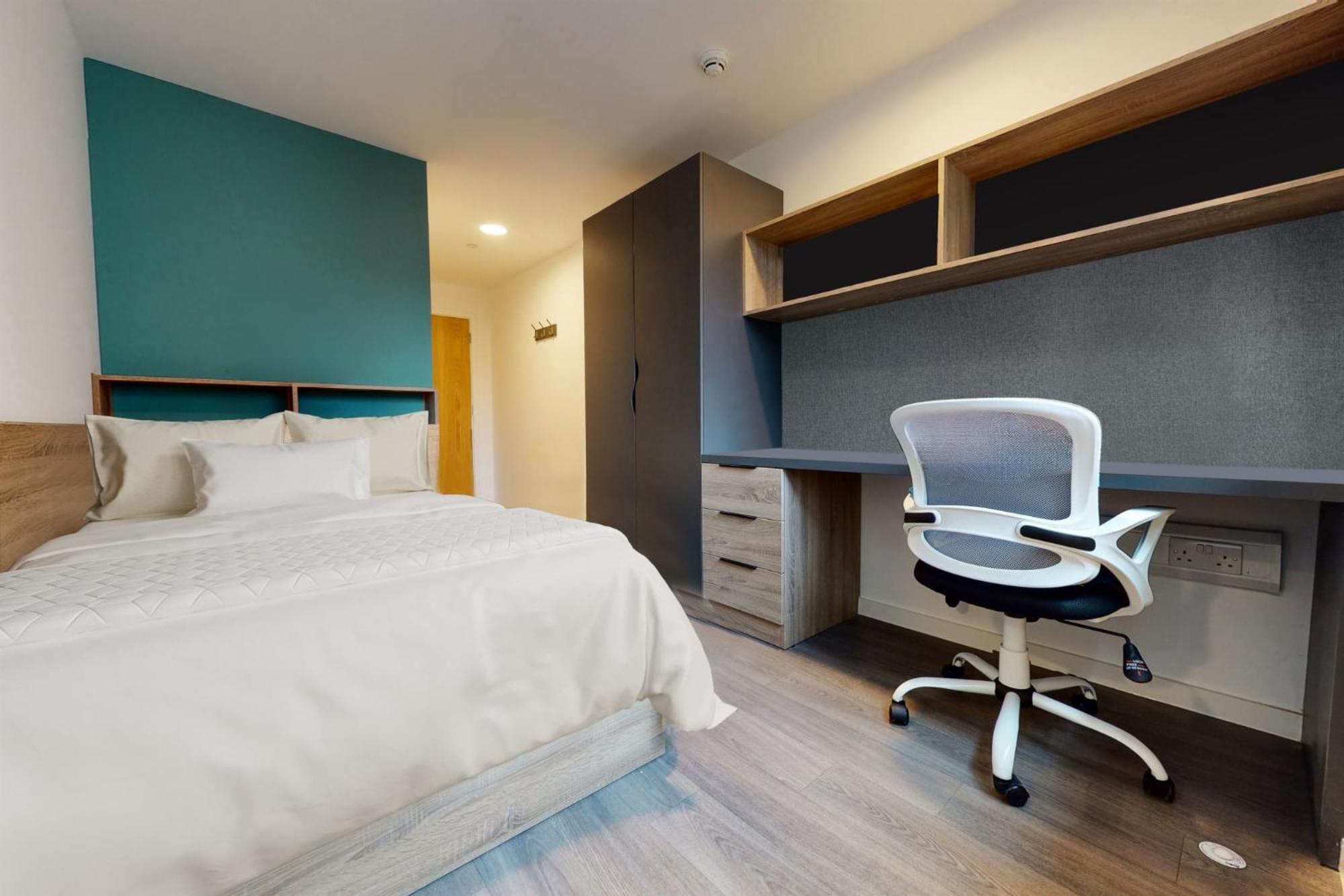 Private Bedrooms With Shared Kitchen, And At Canvas Wembley In Leilighet London