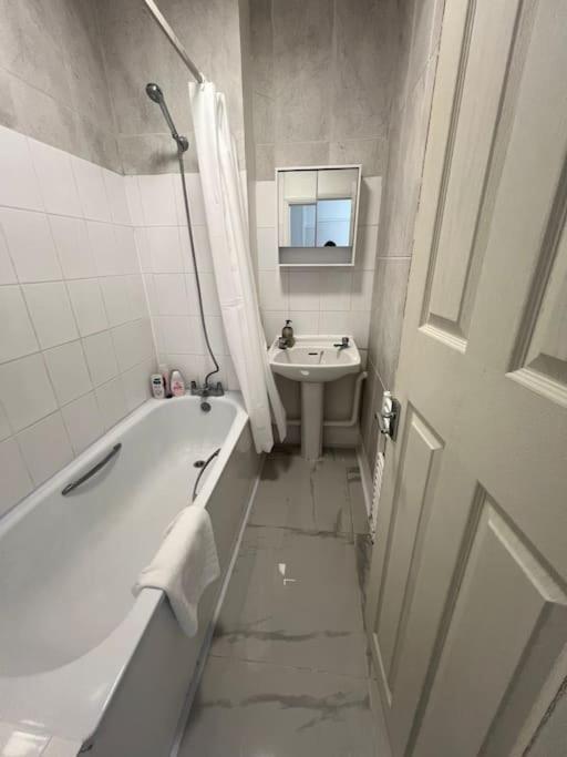 Appartement Ground Floor One Bedroom Flat *