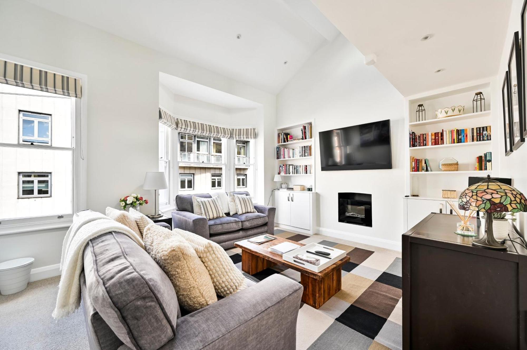 Appartement New Chic 3-bed Flat In Clapham Londen