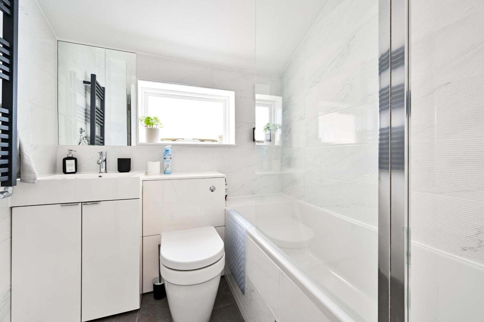 New Chic 3-bed Flat In Clapham Londen