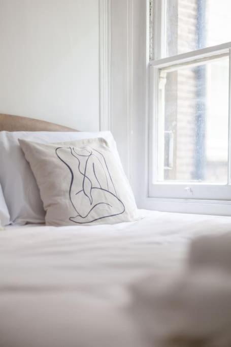 Incredible Location In - 2bed Appartement
