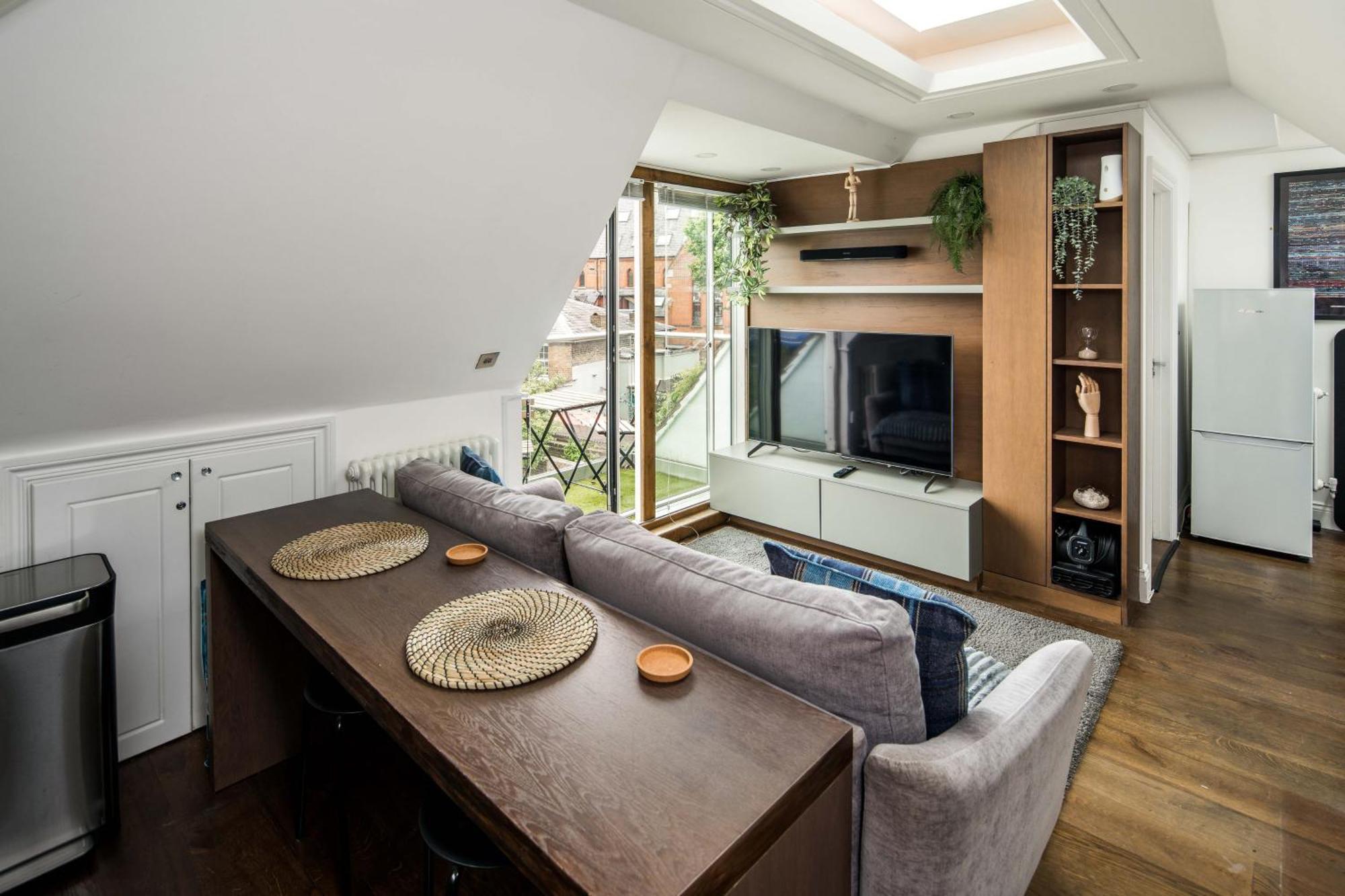 Apartment Sleek And Stylish 1bd W/ Balcony, Hammersmith *