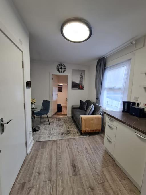 Stylish And Spacious 1 Bedroom Kensal Tube 1a Appartement *