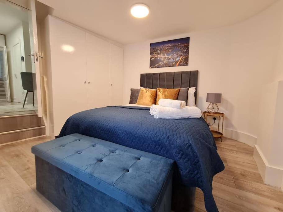 Stylish And Spacious 1 Bedroom Kensal Tube 1a Appartement Londen