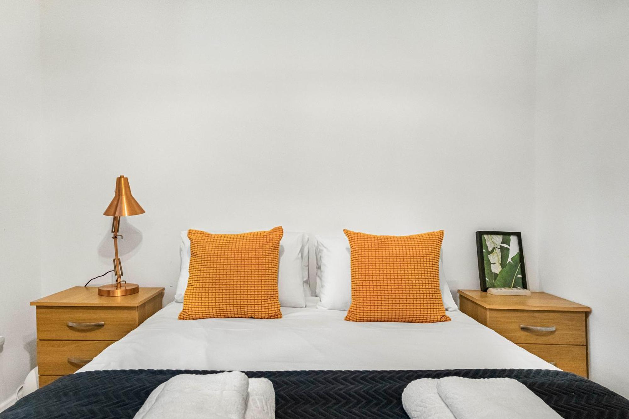 Apartment Pass The Keys In Sunny Waterloo *