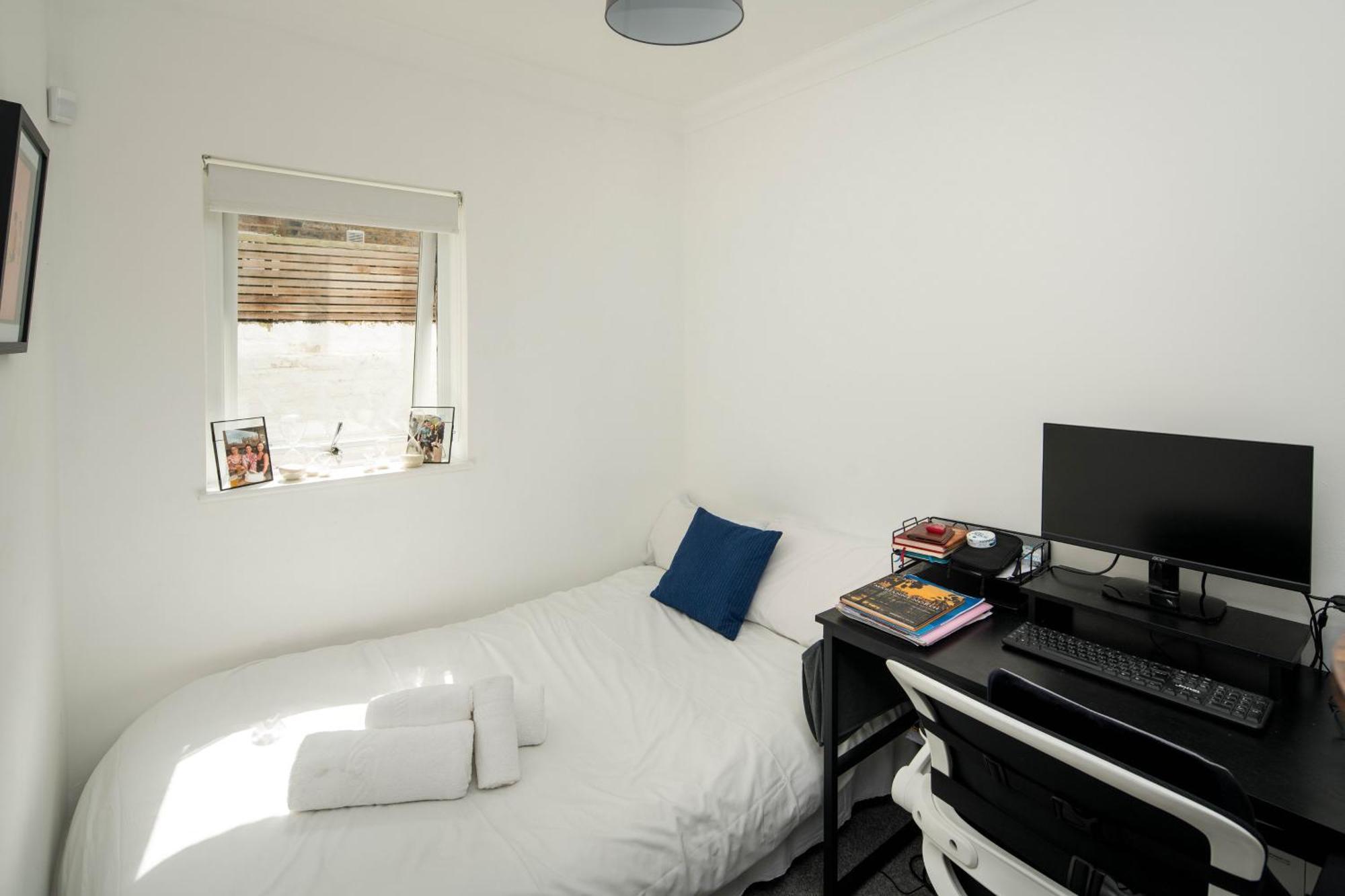Charming 2bd Garden Flat In Fulham,