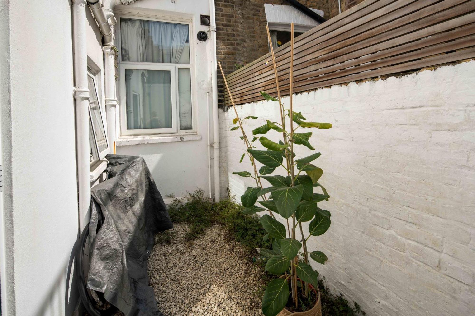 Apartment Charming 2bd Garden Flat In Fulham, *