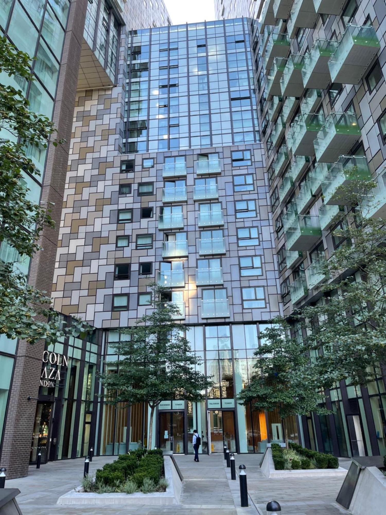 Leilighet In Canary Wharf London