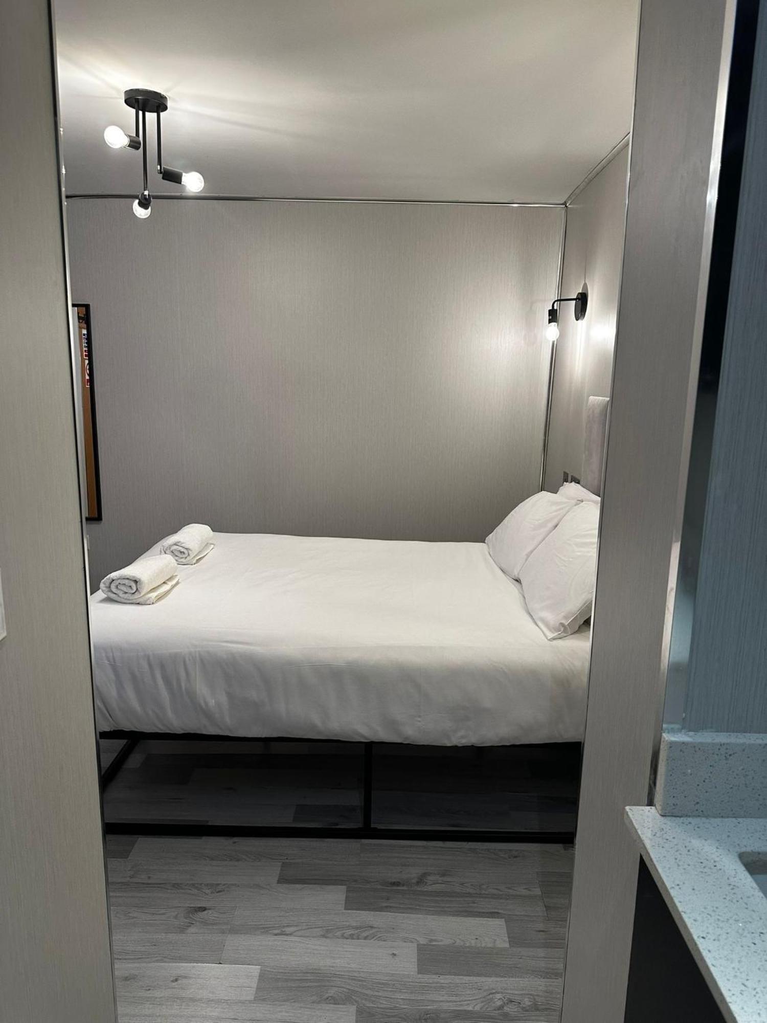 Fb4-spacious Basement Near Hyde Park Londres